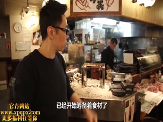 美女赤裸裸 ，传说中的人体盛宴...！}