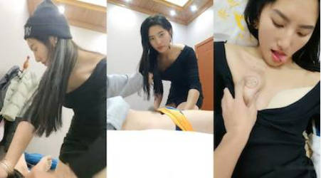 嫩妹子，漂亮爱笑，美腿翘臀，今夜艳福不浅干爽了}