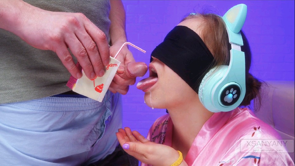 与妹妹玩品尝猜物的游戏一步步玩耍直到我掏出来我的鸡巴来}